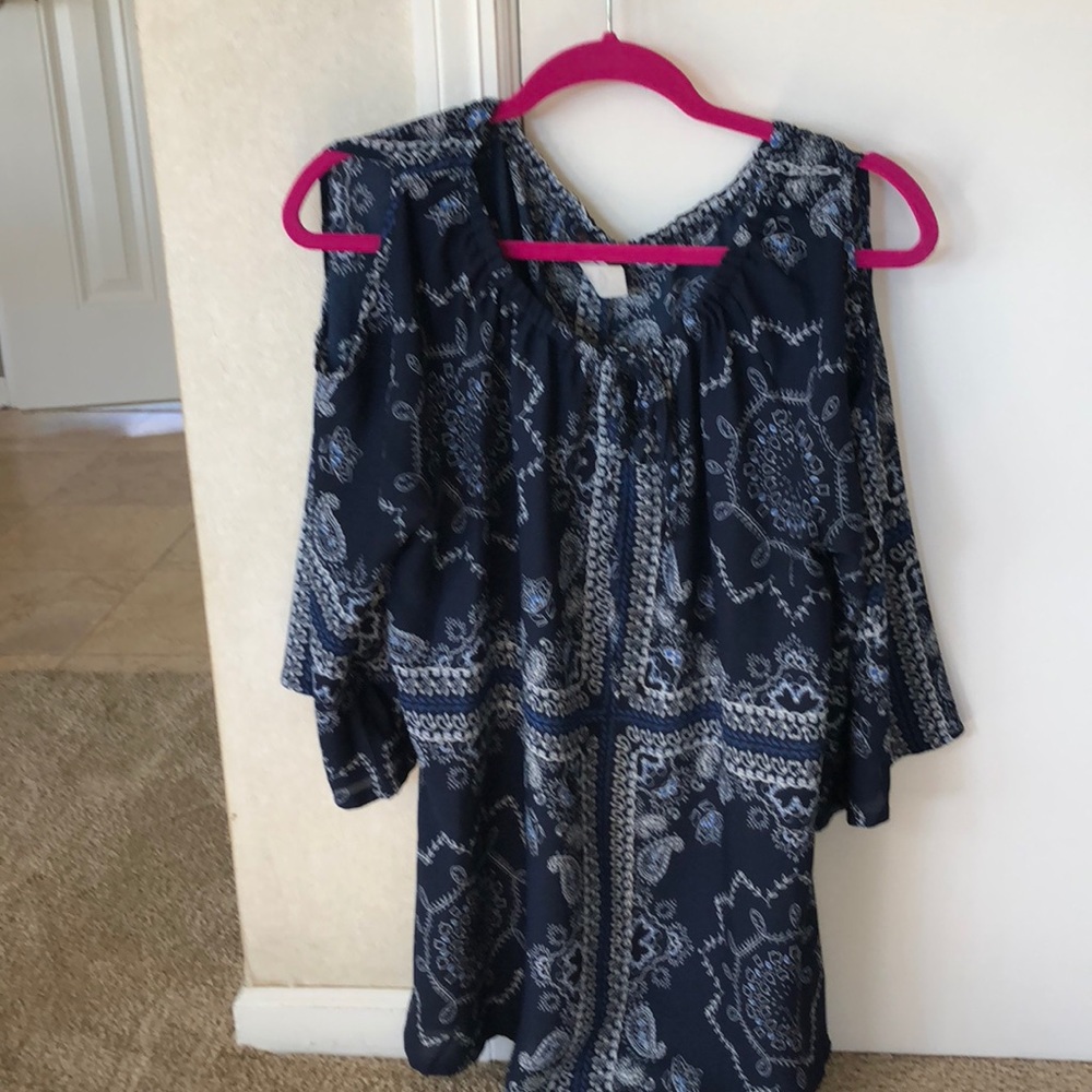 Cold shoulder tunic